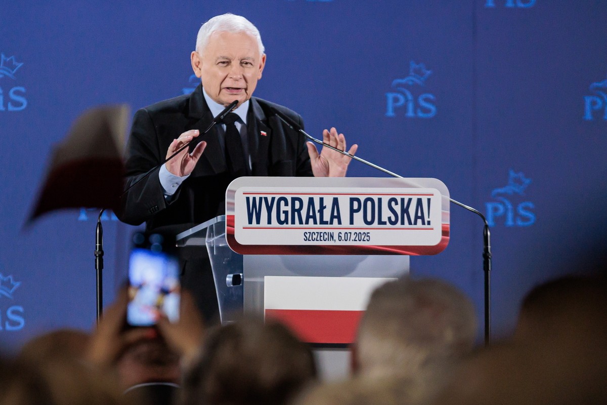 Kaczyński podczas podczas spotkania w Szczecińskim Centrum Kultury Nowa Dekadencja podkreślił, że zwycięstwo popieranego przez PiS kandydata nie pozwala rządzącym na "domknięcie systemu" i tym samym realizację "antypolskiego planu"