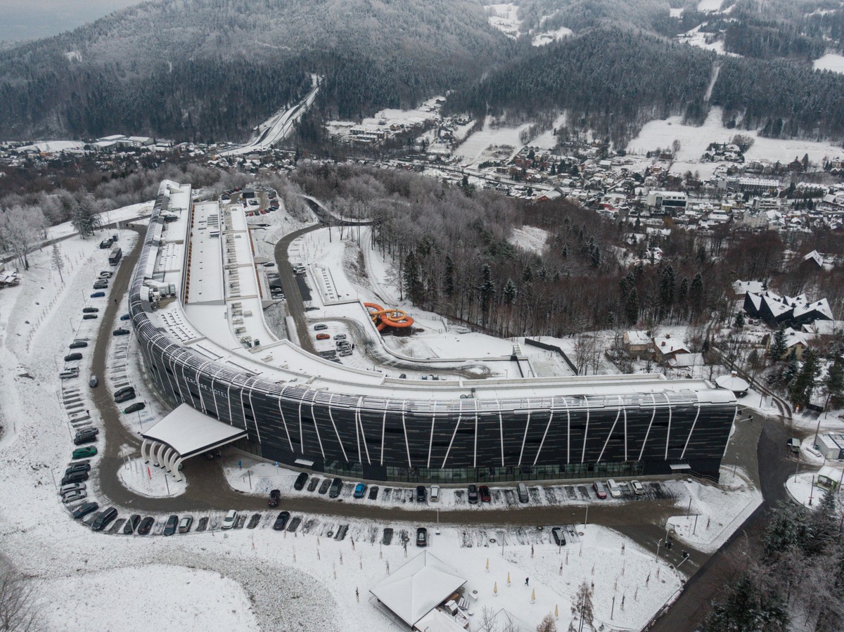 Nowa gwiazda wśród kurortów. Miasto "wywindował" słynny hotel