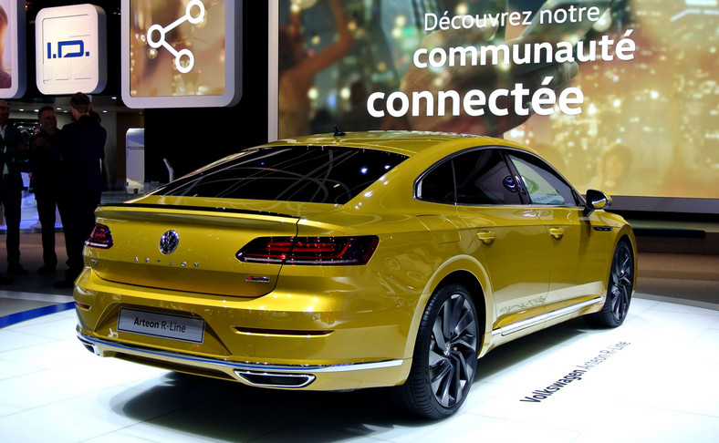 Volkswagen arteon szokuje. Oto NOWA limuzyna lepsza od