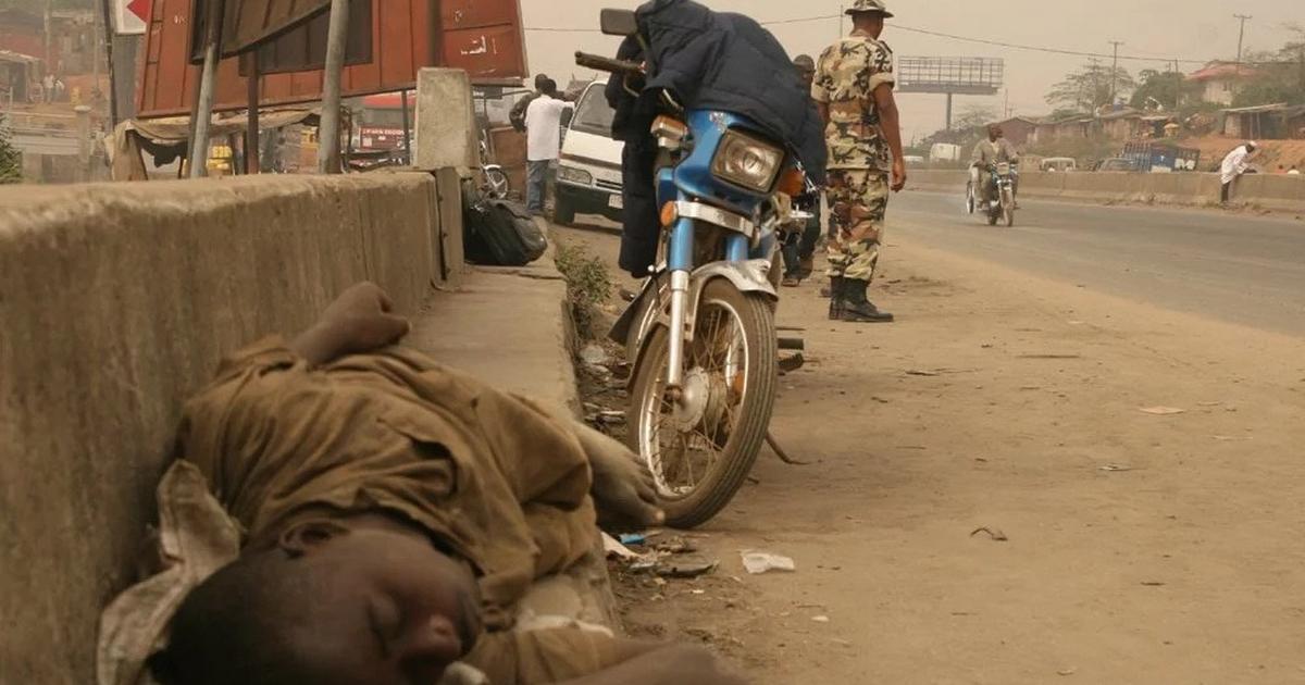 Homeless In Lagos Nigerians Are Sleeping Under The Bridge Pulse Nigeria   TWdktkpTURBXy80MWYwMjk3ZWQ5YjNiM2E4NjkzN2JjNThkNjZiODY1Zi5qcGeSlQMAH80D6M0CMpMFzQSwzQJ2