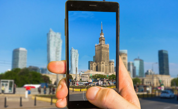 93-centymetrowy wąż w centrum Warszawy. "Ukąsił jednego ze strażników"