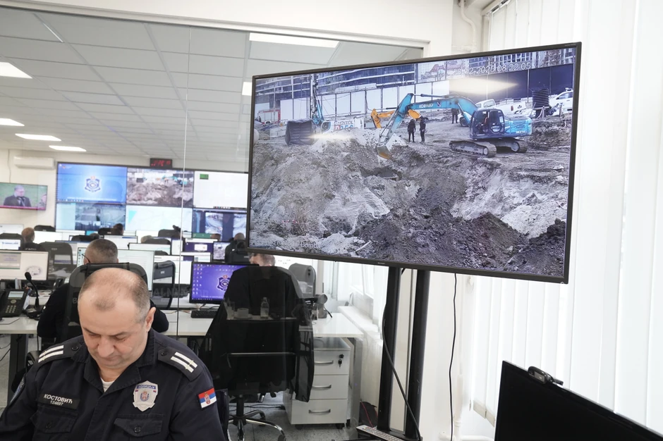 Uklanjanje bombe u Beogradu na vodi, MUP