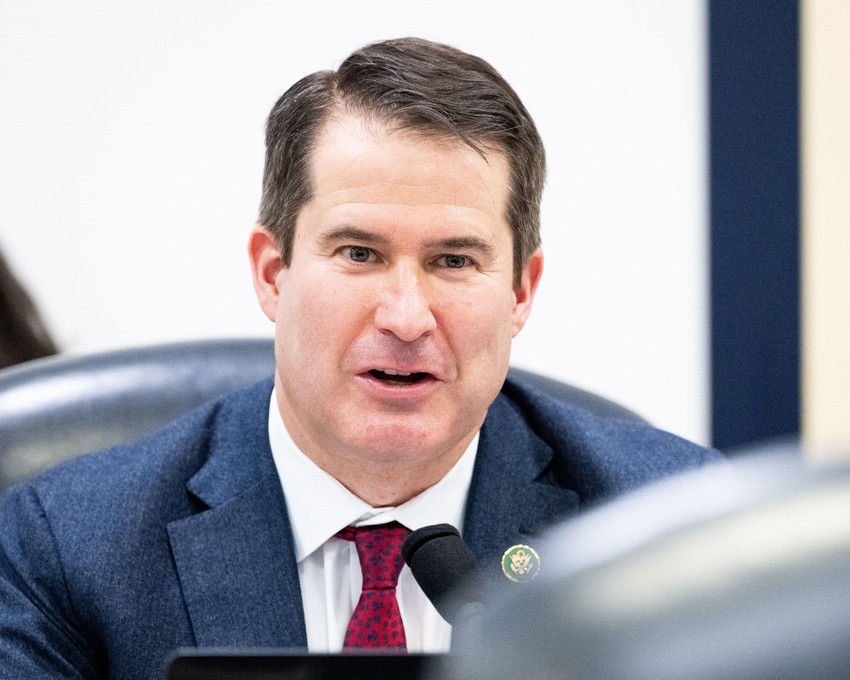 Set Molton je rekao da je C. K. Braun otpušten samo zato što je crnac i da je to "čist rasizam"