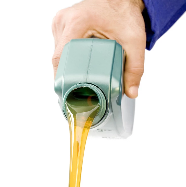 Jak wybrać olej do samochodu?