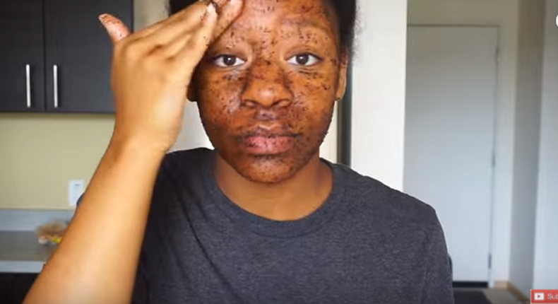 Coffee scrub clears the skin [FabWoman]