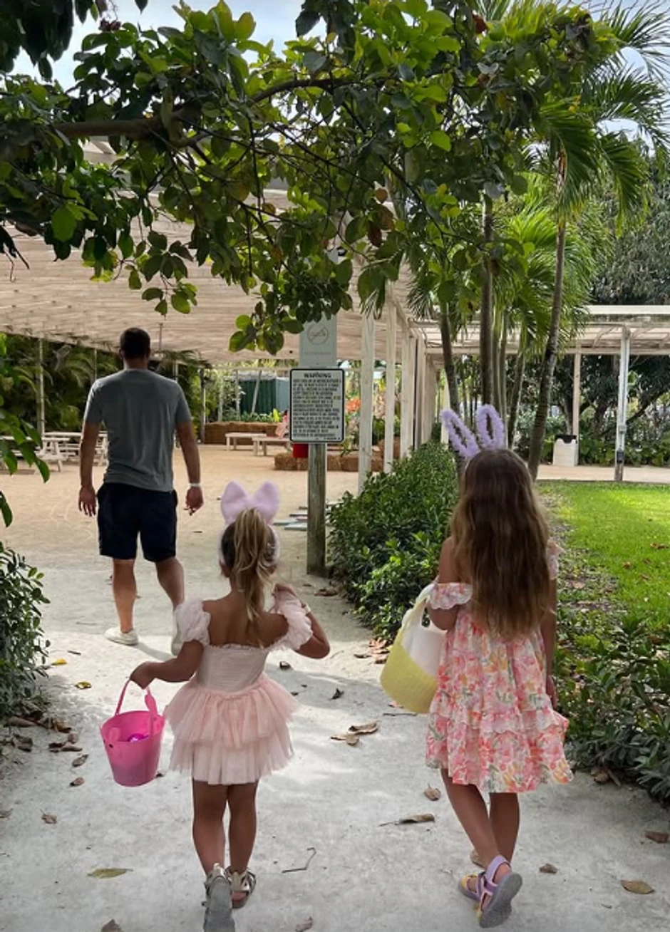 Troicki sa porodicom na Floridi