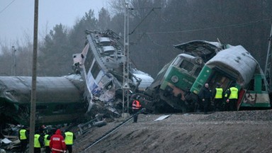 Upamiętniono ofiary katastrofy kolejowej pod Szczekocinami