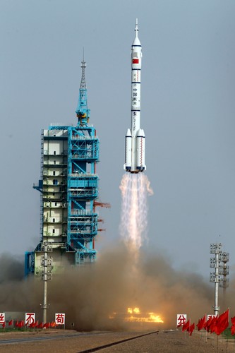 Misja chińskiego statku Shenzhou 9 dobiegła końca