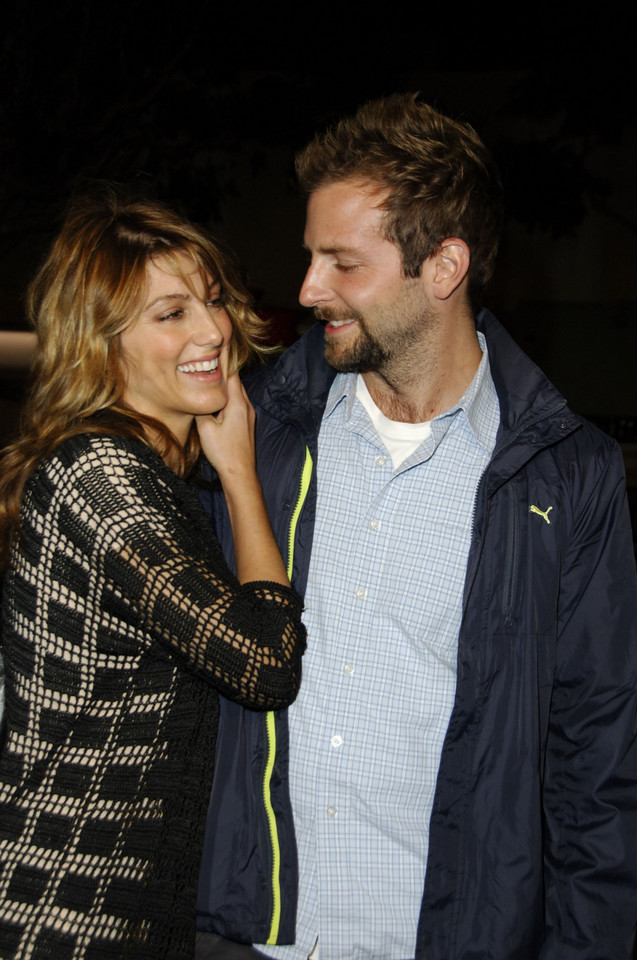 Jennifer Esposito i Bradley Cooper