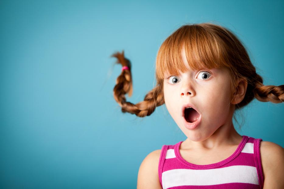 Hangot hallott abban a lukban a kislány, azonnal cselekedett. Fotó: Getty Images
