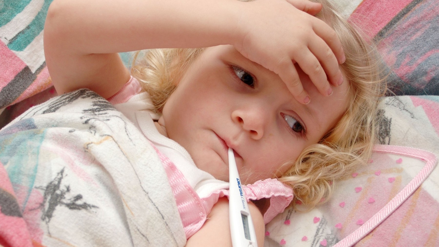 Paradajková chrípka Nová choroba malých detí? Aké sú príznaky a liečba