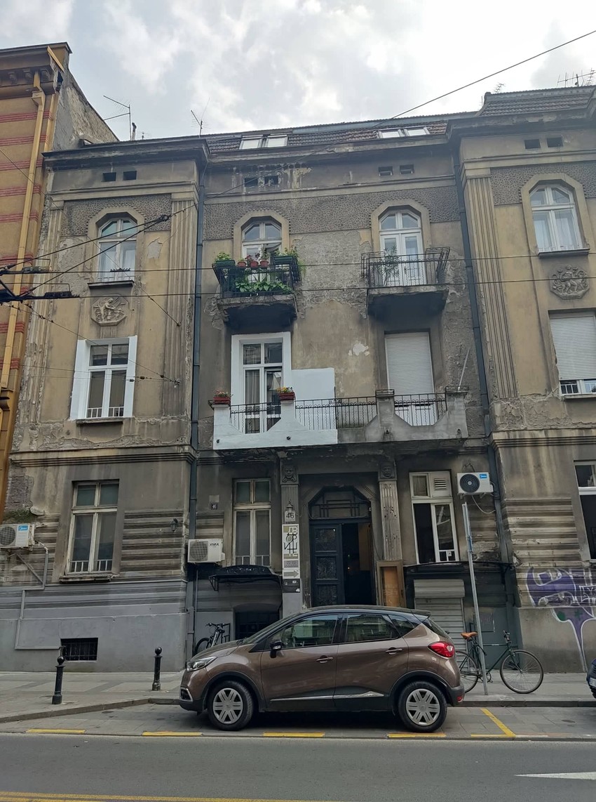 Fasada u Svetogroskoj