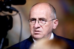 Minister Rau przekonywał Blinkena. "To nie ogranicza niczyjego prawa wyborczego"