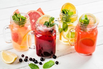 A házi limonádékkal nemcsak a folyadékot, hanem a vitaminokat is pótolhatjuk