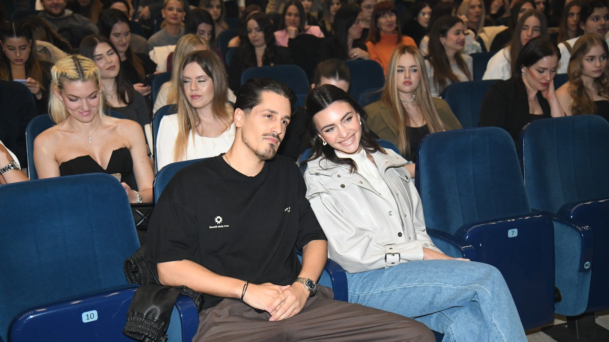 Koncert Jakova Jozinovića - Dušan Petrović sa devojkom