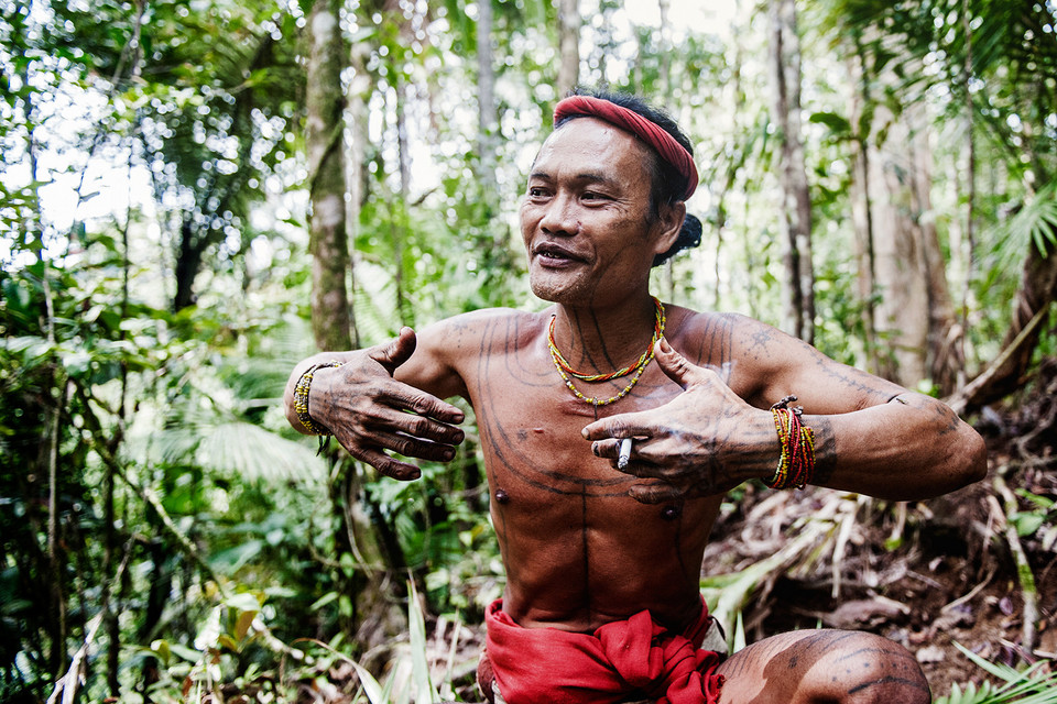 Mentawaje - szamani z indonezyjskiej dżungli