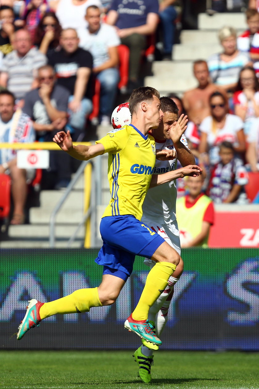 Pilka nozna. Ekstraklasa. Gornik Zabrze - Arka Gdynia. 13.08.2017