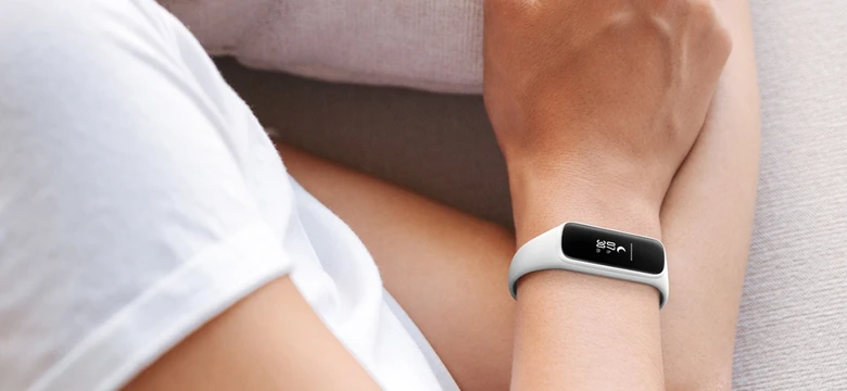 samsung fit e cena