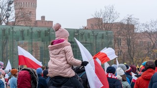 Piątek 13 lutego dniem wolnym od pracy? Czy trzeba anulować wnioski urlopowe?