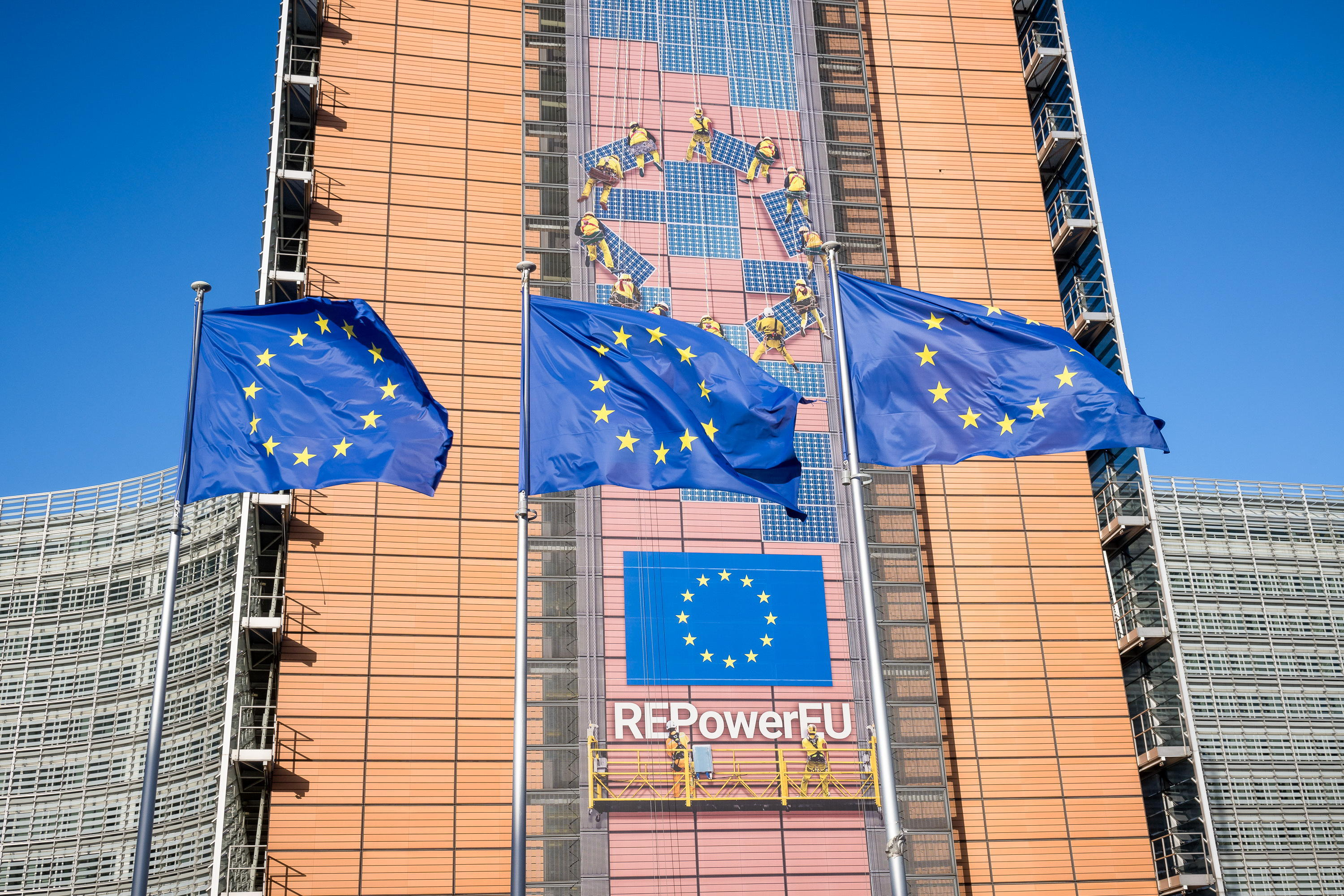 Po schwytaniu Maduro: UE wzywa do pokoju, eksperci oskarżają USA