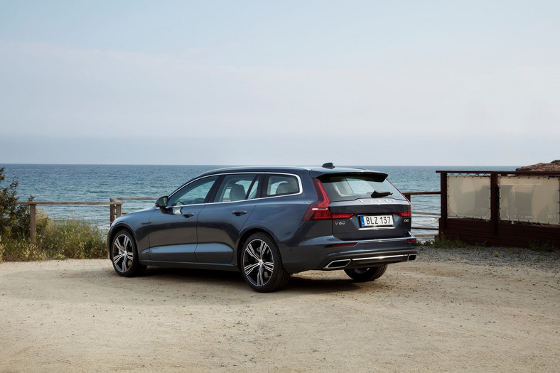 Już wiemy, jak jeździ nowe Volvo V60