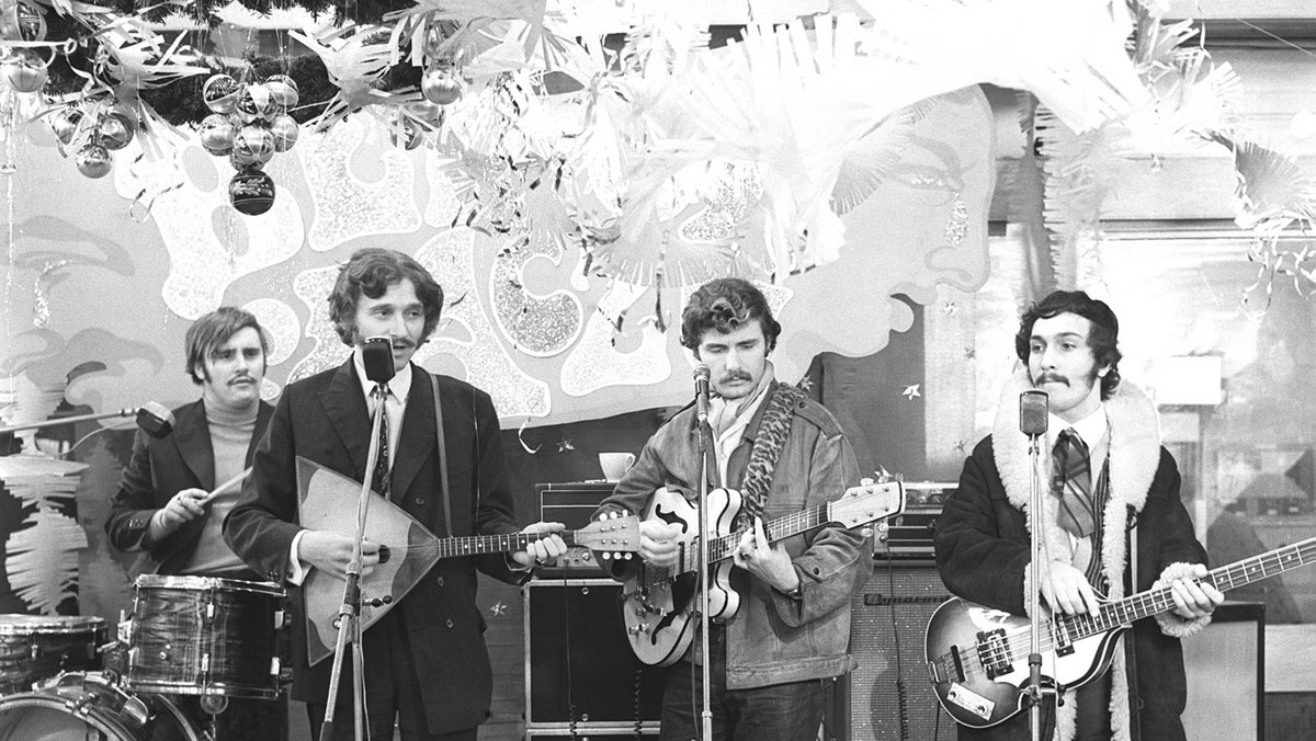 Polska 1969 r. Zespół bigbitowyTrubadurzy, od lewej: Marian Lichtman, Ryszard Poznakowski, Krzysztof Krawczyk, Sławomir Kowalewski
