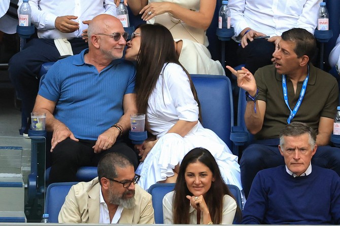 Džef Bezos i Loren Sančez: malo veseliji i prisniji momenat
