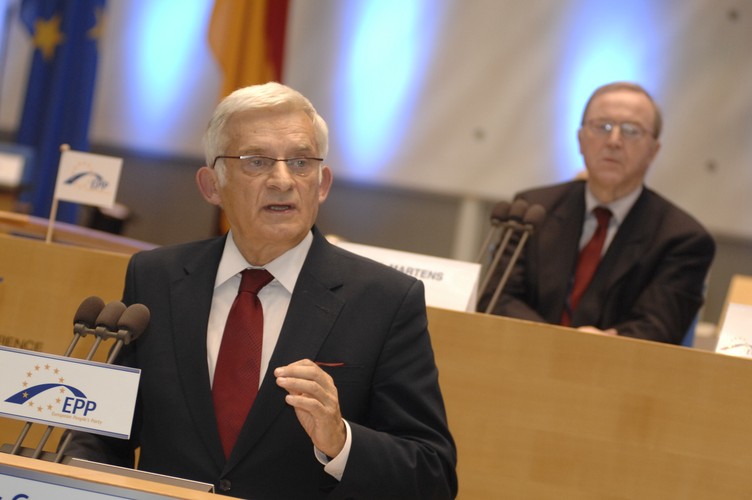 Jerzy Buzek (PO)