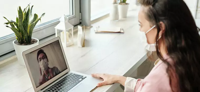 Google Meet wprowadza nowe opcje. Lepszy wygląd i tłumienie szumów