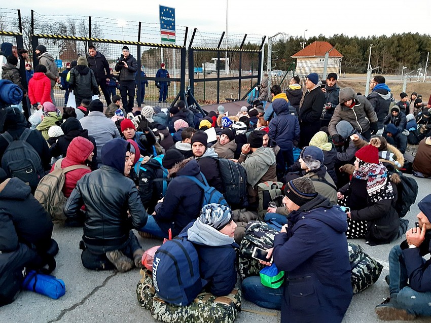 Migranti na graničnom prelazu sa Mađarskom