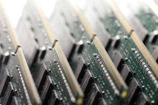 Sankcje są dziurawe jak sito. Większość chipów w rosyjskim sprzęcie wojskowym pochodzi z USA i Europy