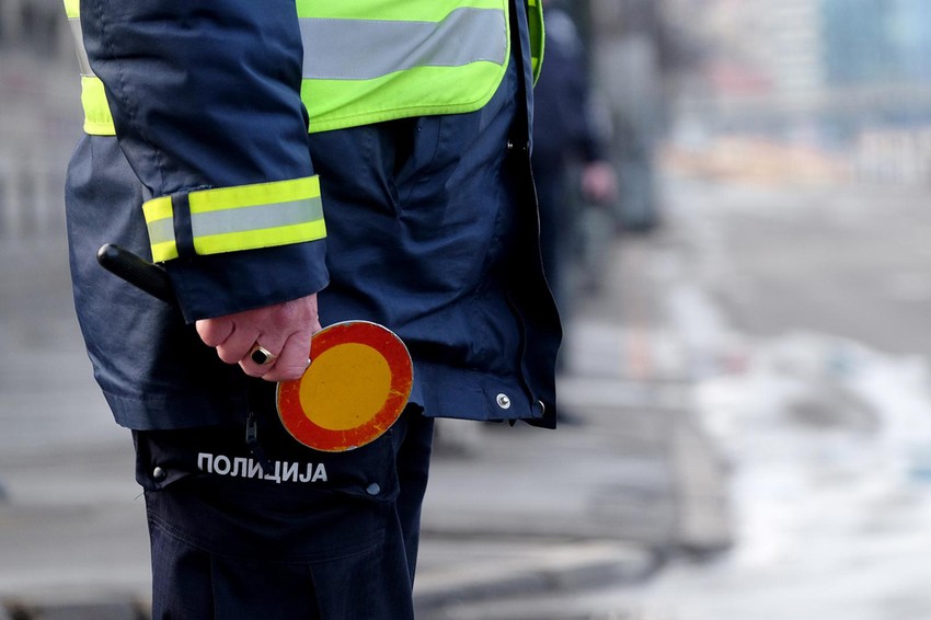 Sem saobraćajaca, vozače električnih trotineta moći će da zaustavi i bilo koji drugi policajac