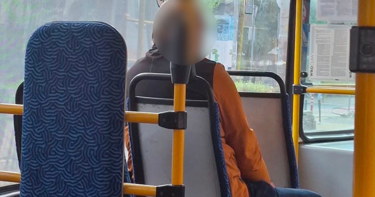 Lubieżnik w tramwaju