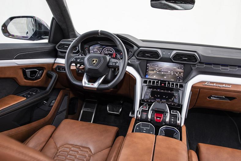 Lamborghini Urus - najdynamiczniej przyspieszający SUV na Ziemi  