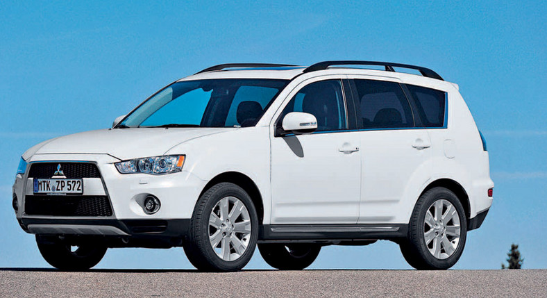 Mitsubishi Outlander kontra Mazda CX-7 i Opel Antara: SUV-y bardzo rodzinne