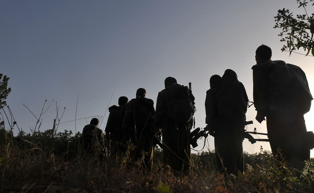 Jeden z byłych przywódców ISIS dostał azyl we Francji. Udawał uchodźcę