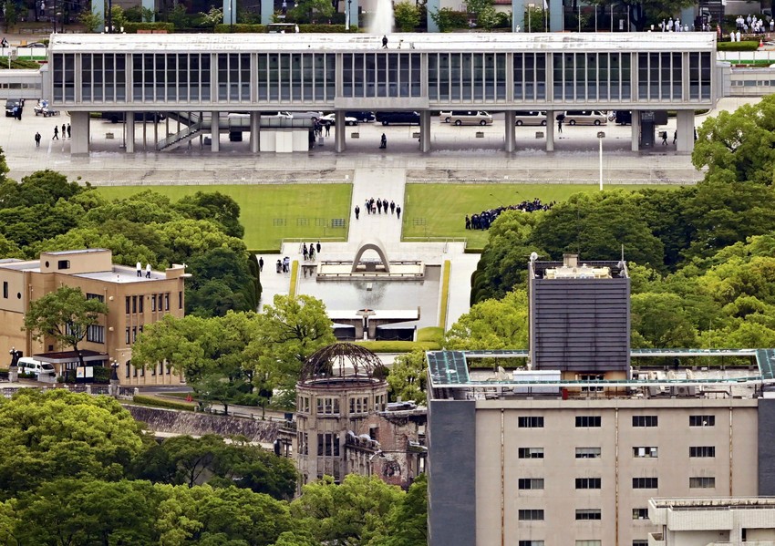 Lideri G7 u poseti Memorijalnom parku mira u Hirošimi