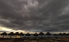 Atak burzy tropikalnej Elsa na Kubie. Ewakuowano 180 tys. ludzi