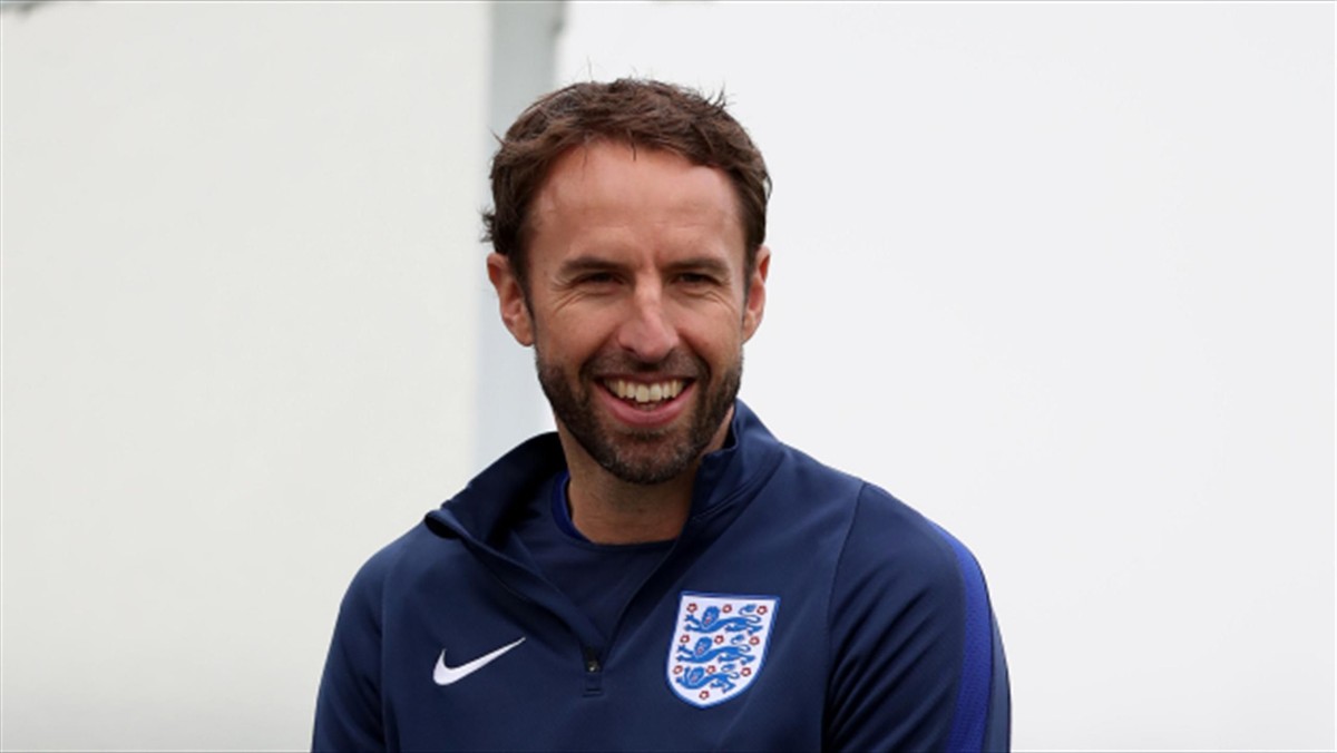 Tymczasowy selekcjoner reprezentacji Anglii Gareth Southgate jak najbardziej chciałby zostać na stanowisku na stałe, ma wyniki, ale przyszłość nie jest w jego rękach.