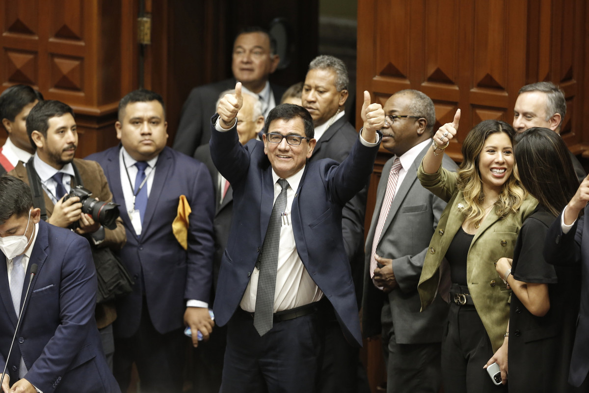 Przewrót w Peru. Prezydent aresztowany