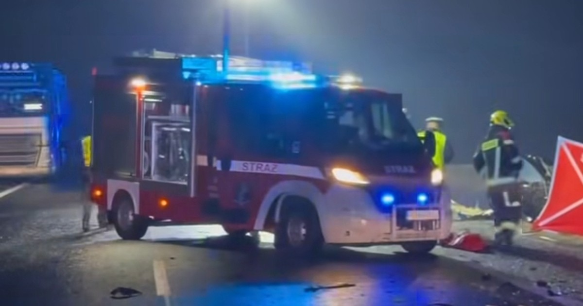 Tragedia na drodze krajowej nr 15: mama zginęła, córka w szpitalu