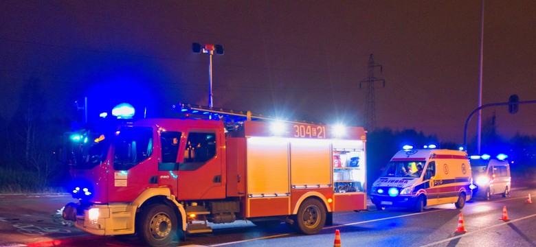 14-latka zginęła w pożarze bloku. Kilkanaście osób poszkodowanych, ewakuacja