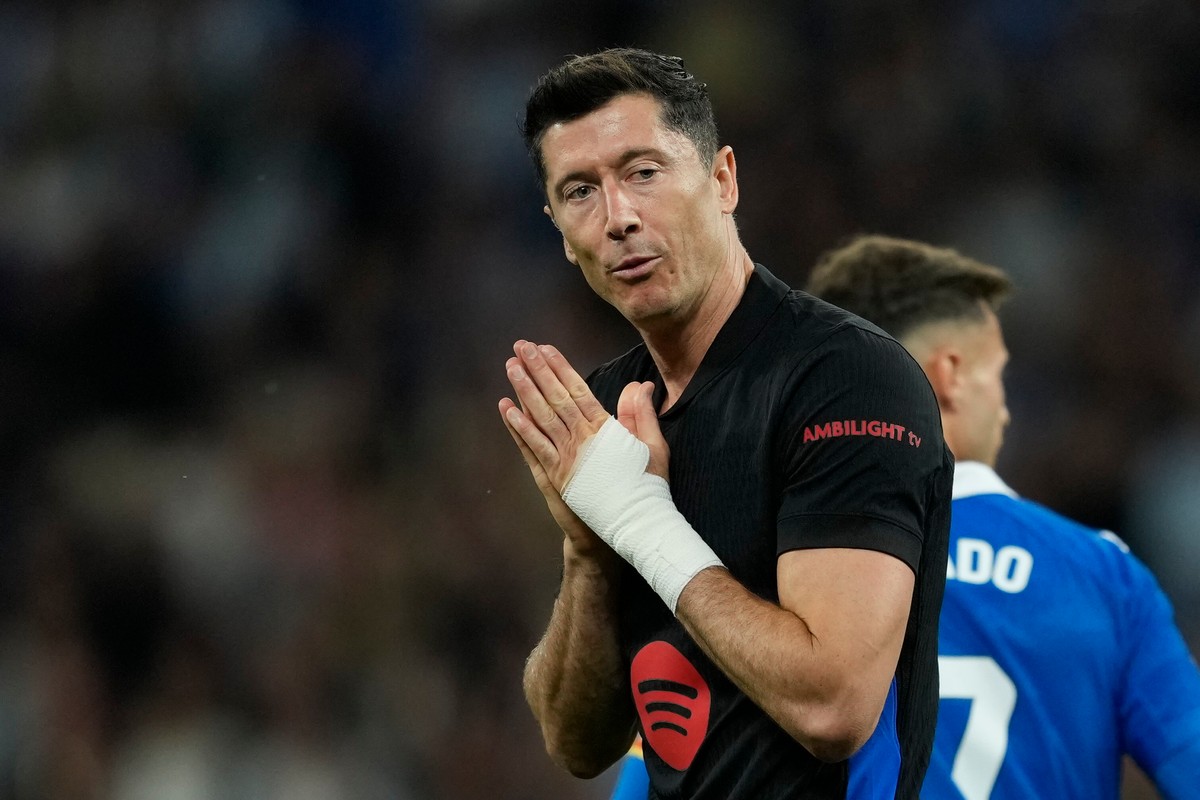 Barcelona mistrzem Hiszpanii. Drużyna Lewandowskiego i Szczęsnego w potrójnej koronie