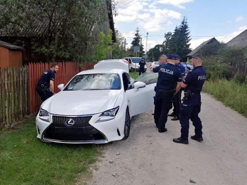 20-latek staranował policjantkę, został postrzelony w czasie obławy