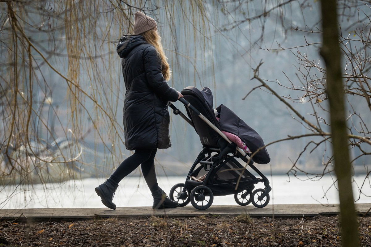ZUS zabiera pieniądze kobietom w ciąży i na urlopie macierzyńskim. Tak się tłumaczy