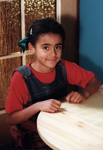 Mała Ola Szwed na planie serialu 'Rodzina zastępcza'