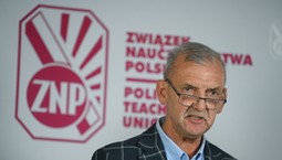 Nauczycielski awans wart 155 zł podwyżki. "To nie motywuje do podnoszenia kwalifikacji"