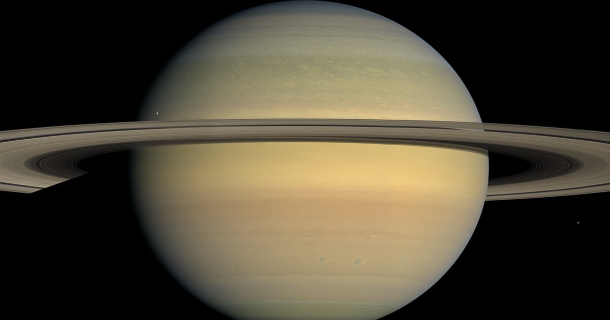 Pierścienie Saturna uchwycone na nowym obrazie złożonym z wielu zdjęć