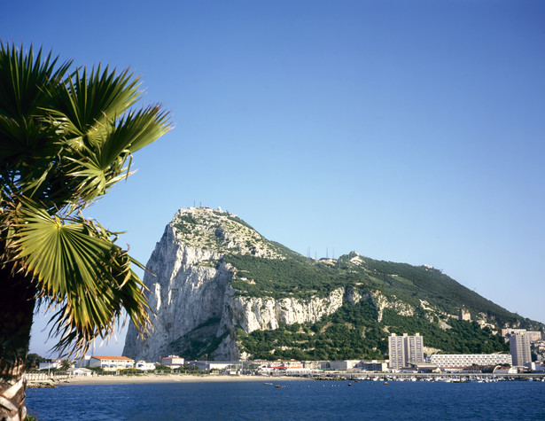 Czyja jest woda wokół Gibraltaru? Hiszpania kłóci się z Wielką Brytanią