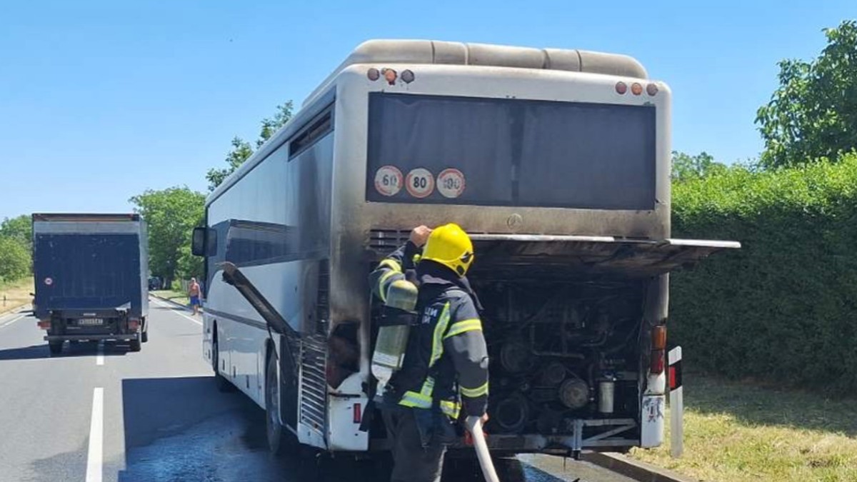Požar na autobusu 